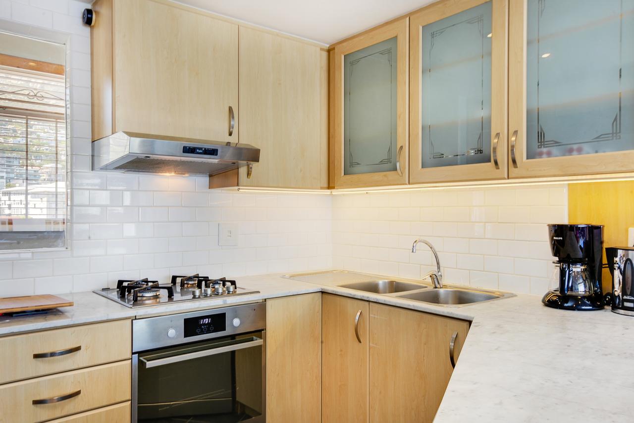 Backup-Powered Bantry Bay View 2 Bed Apartment Cape Town Exterior photo