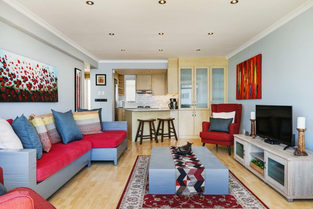 Backup-Powered Bantry Bay View 2 Bed Apartment Cape Town Exterior photo